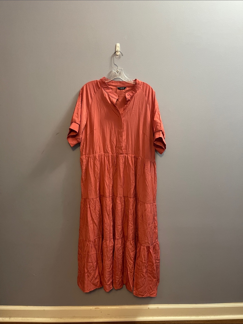 Relaxed Coral Tiered Maxi Dress with Short Sleeves